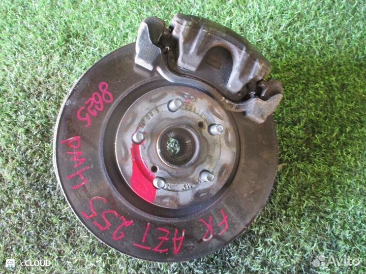 Ступица на toyota avensis AZT255 1AZ-FSE