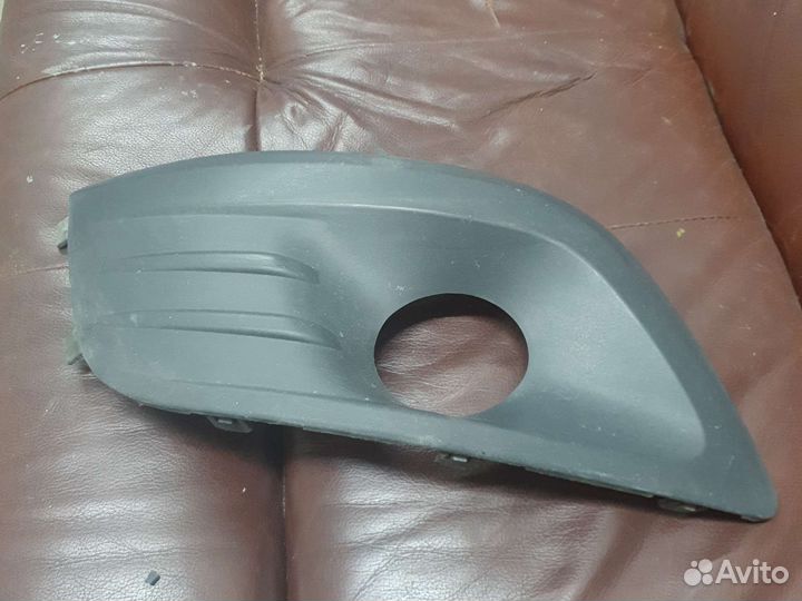 Накладка противатуманной фары ларгус кросс