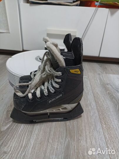 Коньки Бауэр р. 27