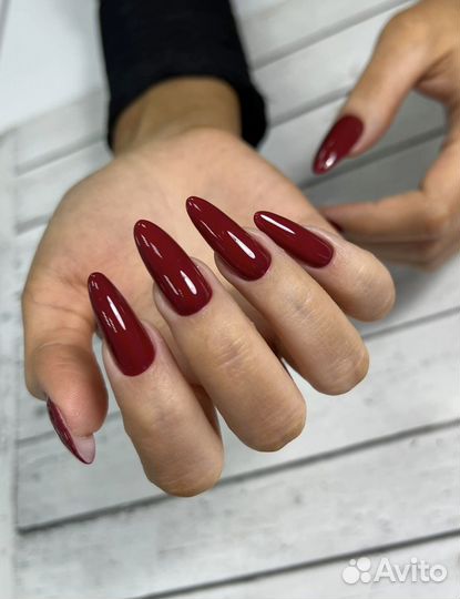 Маникюр, педикюр