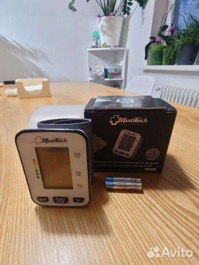 Тонометр на запястье мт-60 MediTech