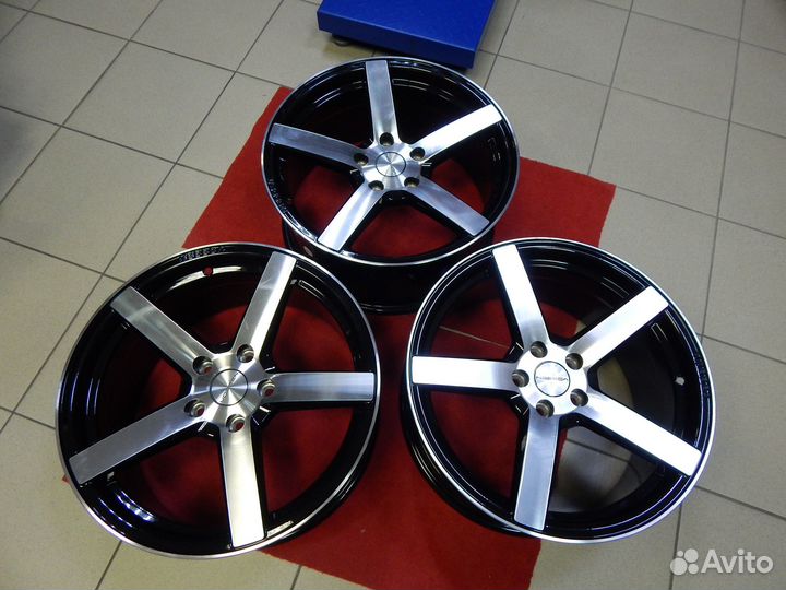 Всего 3шт Vossen cv3 R17 J8 ET30 5*114,3 5109