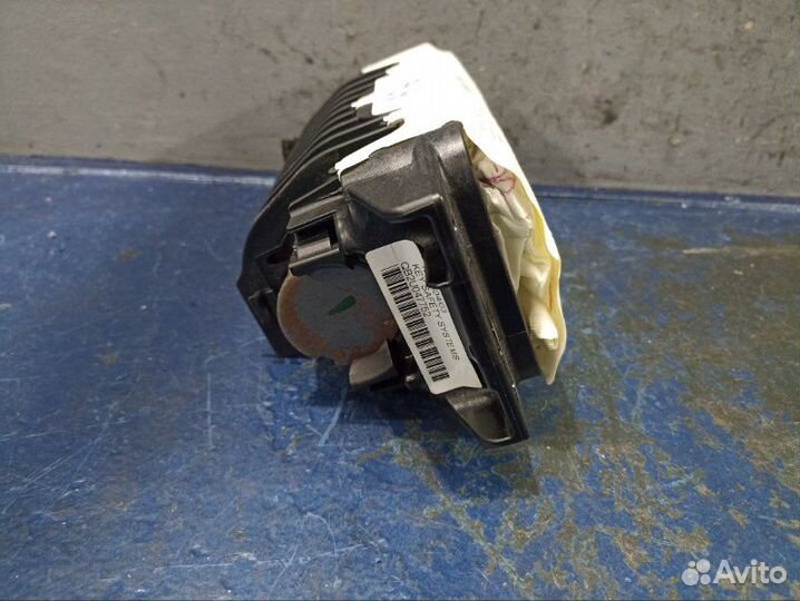 Подушка в торпеду передняя Audi A3 8P