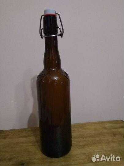 Бутылка стеклянная