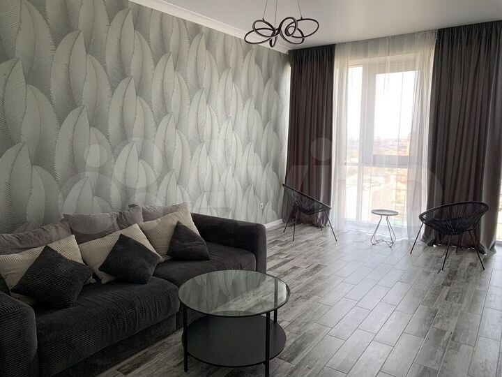 2-к. квартира, 57 м², 13/18 эт.