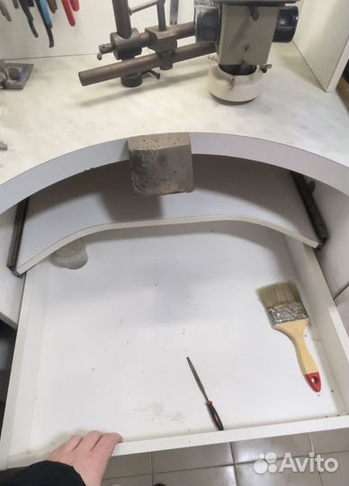 Стол ювелирный