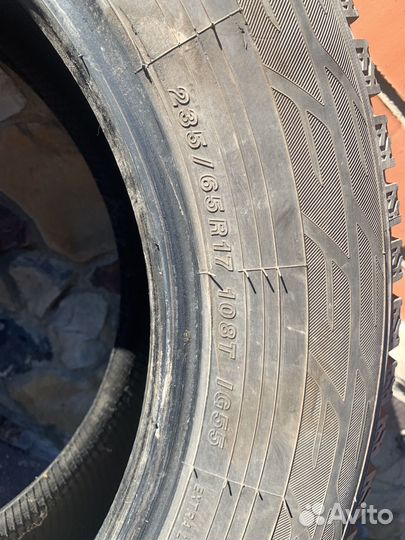 Yokohama Ice Guard Stud IG55 235/65 R17