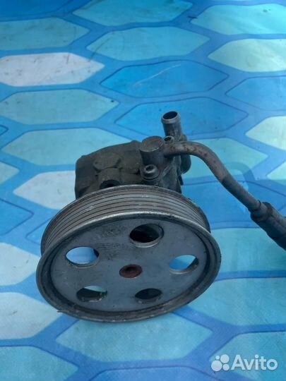 Насос гидроусилителя 8K0145153F