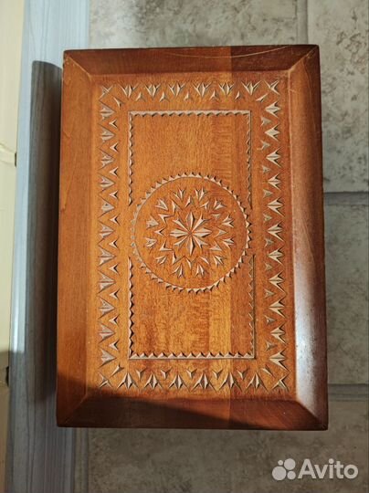 Шкатулка