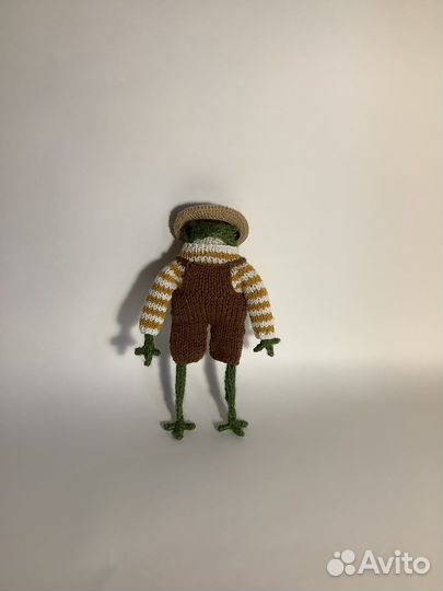 Вязаная лягушка