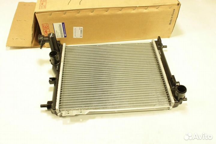 Радиатор охлаждения М/T Hyundai Getz 2002-2005