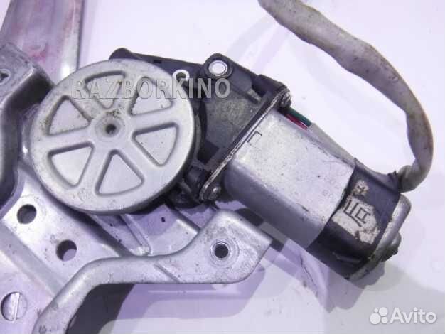 Стеклоподъемник электрический задний левый