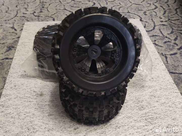 Колеса 17 хекс для трагги и монстра 1:8 1:5