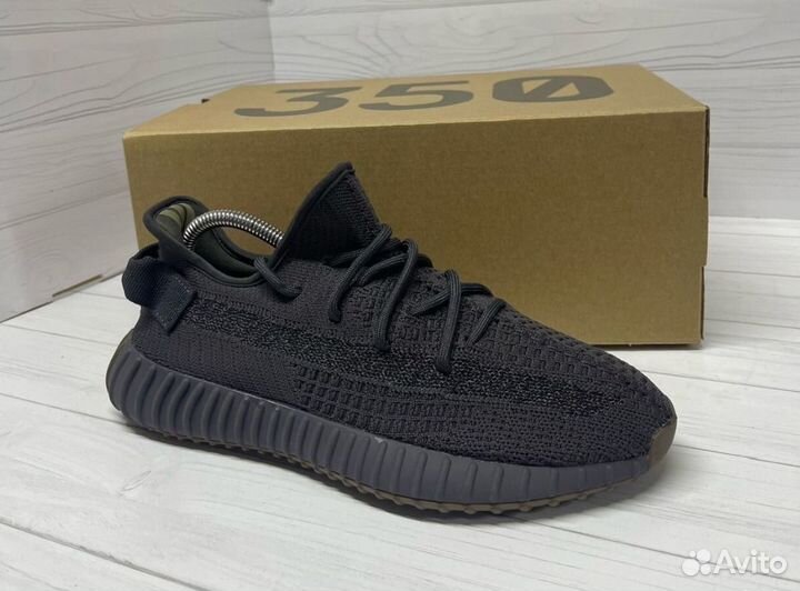 Кроссовки Мужские Adidas Yeezy Boost 350