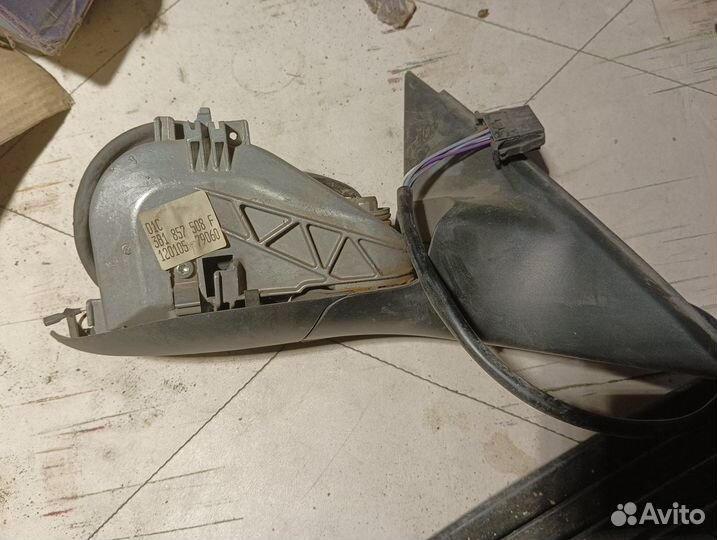 Зеркало правое электрическое Volkswagen Passat B5