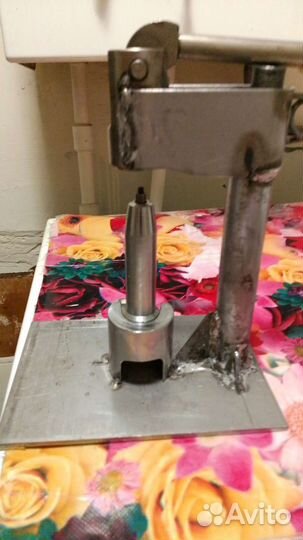 Пресс для (де)капсуляции гильз