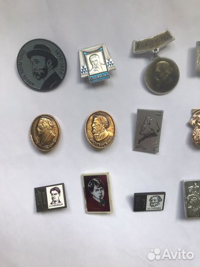 Значки СССР поэты и писатели 15 шт