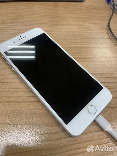 iPhone 8 Plus, 64 ГБ