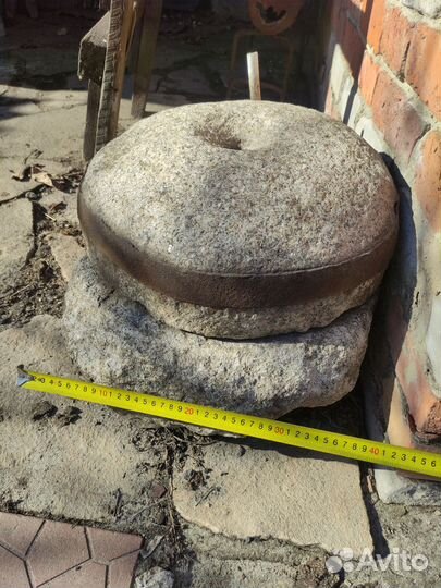 Жернова гранитные