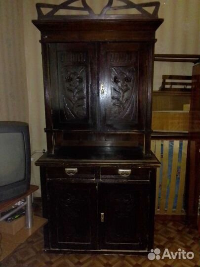 Антикварный буфет