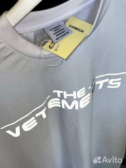 Футболка vetements