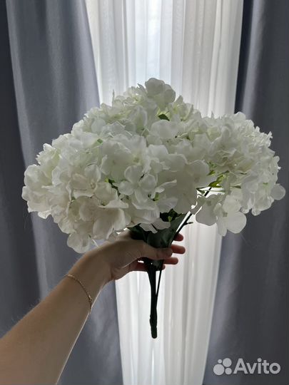 Искусственные цветы для интерьера