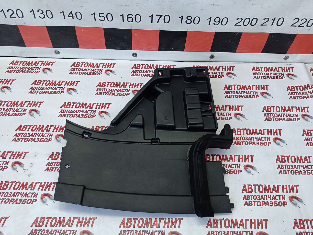 Накладка моторного отсека левая Voyah Free дорест