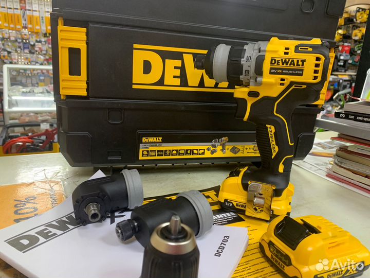 Шуруповерт dewalt DCD703L2T с наб. из 4-х насадок