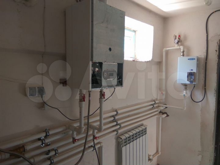 Дом 205,6 м² на участке 33,4 сот.