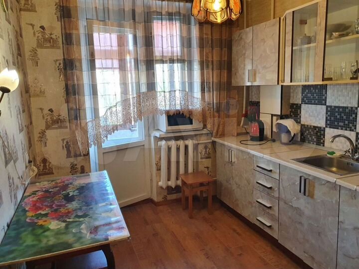 2-к. квартира, 50 м², 2/9 эт.