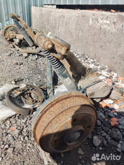 Балка задняя Peugeot 206 Пежо