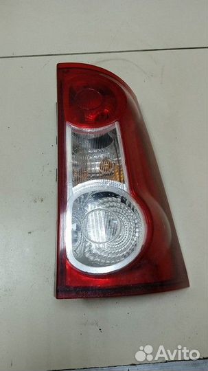 Фонарь задний правый LADA Largus