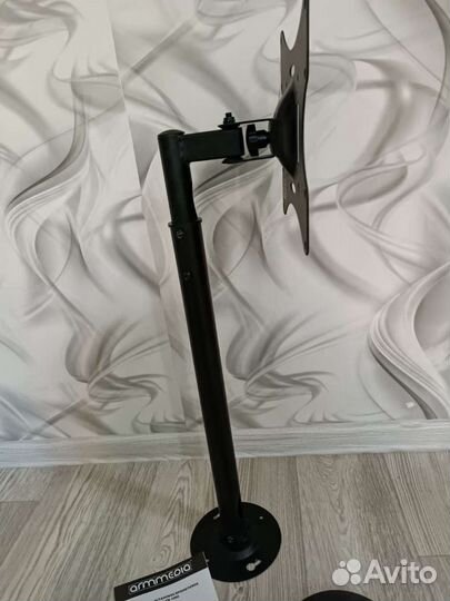 Кронштейн для телевизора