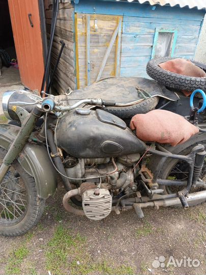 Продам мотоцикл Урал м-72