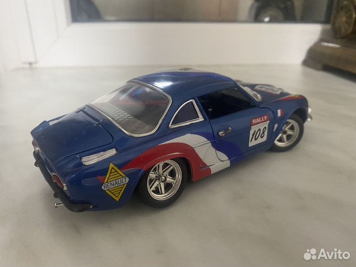 Alpine A110 1:24