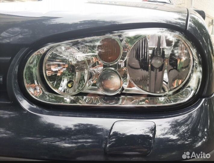 Фара левая golf 4