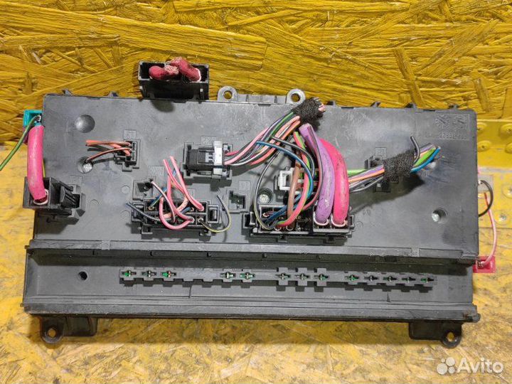 Блок предохранителей Mercedes Viano W639 OM 646