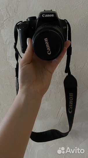 Зеркальный фотоаппарат canon