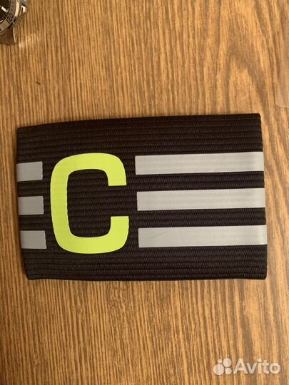 Капитанскся повязка Adidas новая