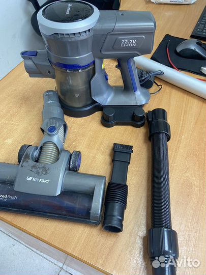 Вертикальный пылесос Kitfort KT-541-3