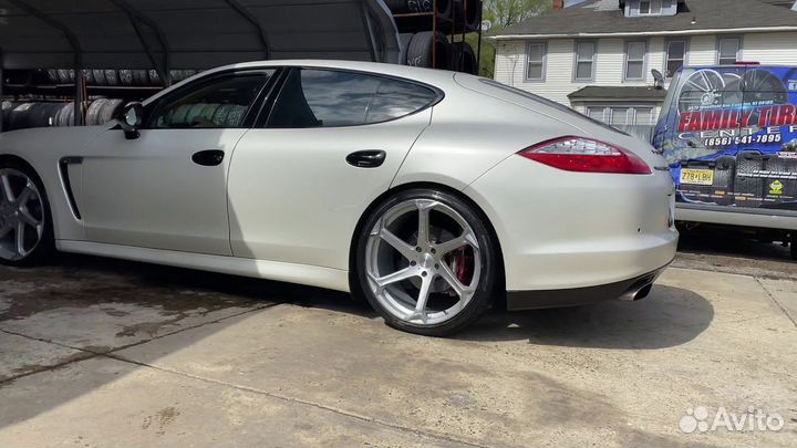 Диски Giovanna Dalar X R22 на Ford Explorer