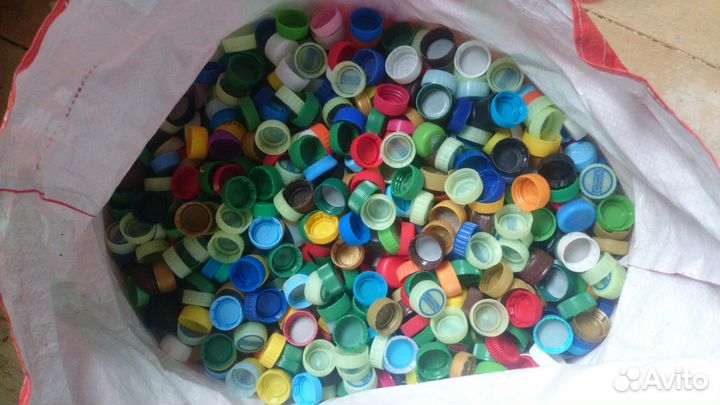 Пластиковые крышки от бутылок