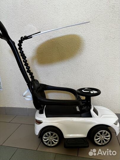 Машинка-каталка бмв