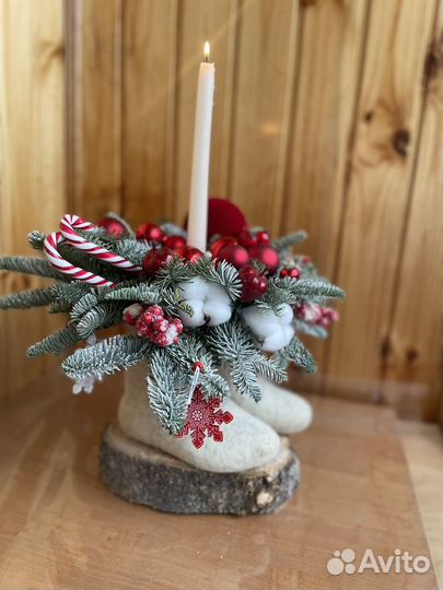 Новогодняя композиция из нобилиса валенки