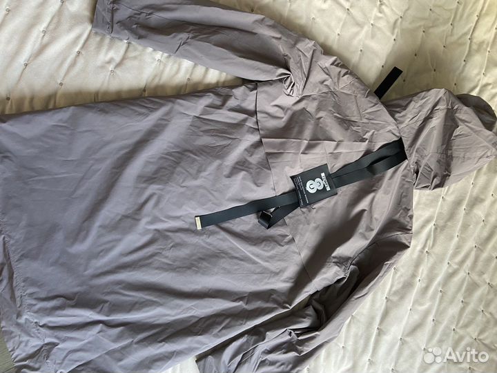 Классный плащик размер 46