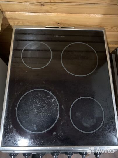 Плита стеклокерамика Electrolux