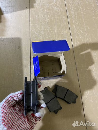 Sangsin, Колодки тормозные задние.Toyota RAV/Camry