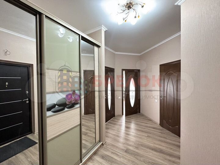 2-к. квартира, 56 м², 2/13 эт.