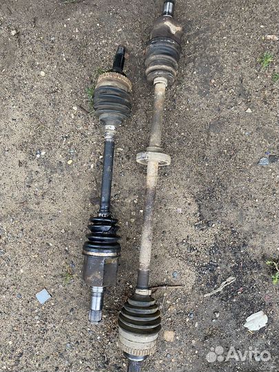 Стойки передние всборе киа рио1,кулаки,шруза