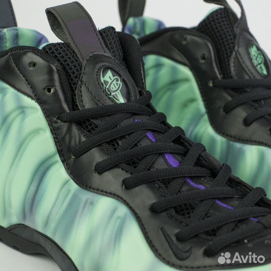 Nike Air Foamposite One Glow